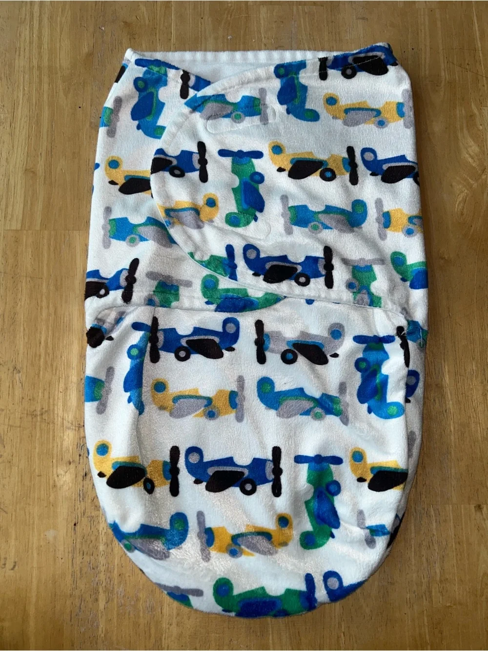 Baby swaddle airplanes  soft thick cozy warm 0/3?